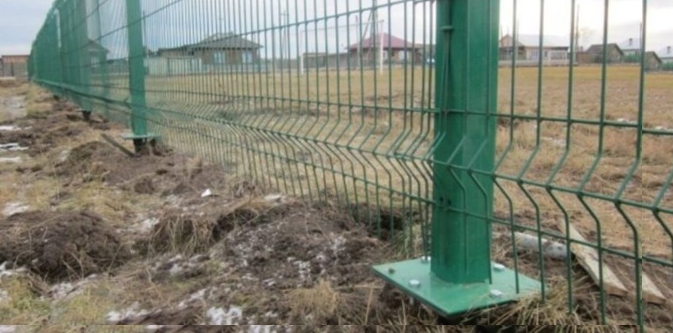 Купить сваи для ограждения от производителя в Магадане от 1385 руб: низкая цена, быстрая установка